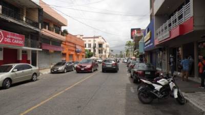 Luego de regresar a la fase cero, el centro de La Ceiba se vio desolado ayer.