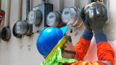 Rodríguez comentó que en la actualidad se mide energía con medidores analógicos, viejos e inservibles.