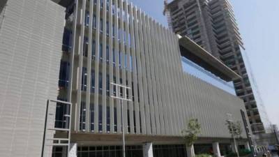 El moderno complejo de edificios, está localizado a inmediaciones del bulevar Juan Pablo Segundo.