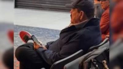 Carlos Zelaya asegura que salió del país, pero por cuestiones de salud.