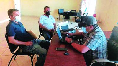 Los agentes hicieron inspecciones y tomaron declaraciones en las alcaldías de Santa Bárbara.