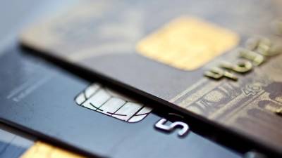 Tarjeta de crédito de referencia.