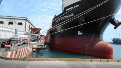 Fotografía del 13 de marzo de 2018, que muestra a un barco en el puerto de Veracruz (México). EFE