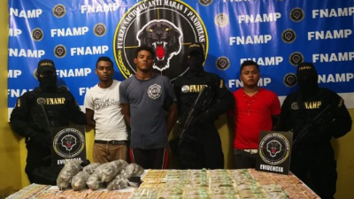 Presentación de los detenidos por las autoridades de la Fuerza Anti Maras y Pandillas.