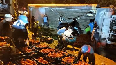 Personal municipal auxilió para que no se perdiera el producto.