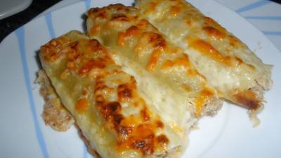 Canelones de pollo es una receta para 4 personas.