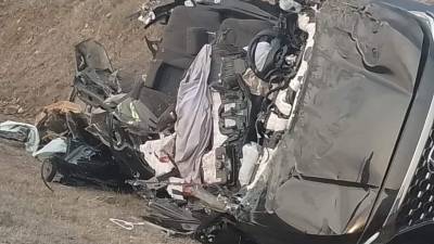 Así quedó el automóvil en el que se conducían los ahora fallecidos.