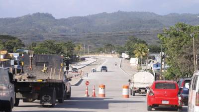 La reparación de la carretera en Ocotepeque, occidente de Honduras, no está terminada.