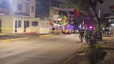 En esta calle fue asesinado el joven hondureño.
