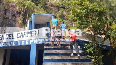 La Cuesta de la Virgen, un descenso de varios kilómetros entre Siguatepeque y Comayagua, es mucho más que una maravilla de la ingeniería moderna; es, para muchos, un escenario donde la línea entre la realidad y la leyenda se vuelve tan delgada como la neblina que la cubre al amanecer.