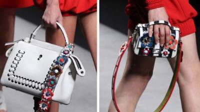 Fendi incluyó las flores en TODO en su colección primavera-verano 2016, en especial en las carteras.