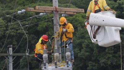 La Empresa Nacional de Energía Eléctrica (Enee) informó que este martes 4 de agosto realizará interrupciones programadas del servicio eléctrico en distintos sectores del país debido a trabajos de mantenimiento en la red de distribución.