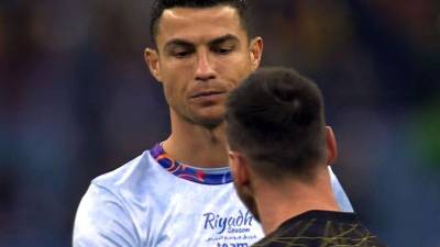 El saludo entre Cristiano Ronaldo y Lionel Messi fue en el minuto antes de que comenzara el partido.