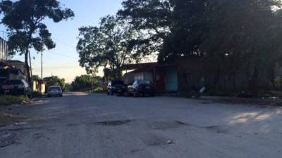 La segunda avenida de la Guadalupe tiene baches.