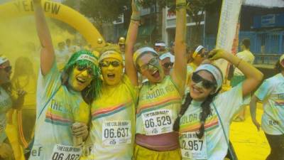 Los colombianos participaron este mes en “colorun”.