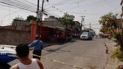 Escena del crimen en El Pedregalito. Imagen cortesía de Hoy Mismo.