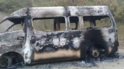 Bus rapidito incendiado en Naco, Cortés.