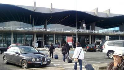 Un hombre infundió temor durante unos minutos en uno de los aeropuertos de Francia al gritar que había una bomba.