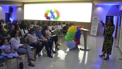 El Primer Simposio de Psicología “Miradas Diversas” de UTH, donde se abordaron temas relacionados al entorno autista.