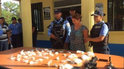 Policía captura a 'La Colombiana' con arma de guerra