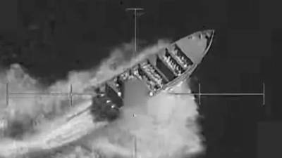 Los ataques ordenados por el secretario del Ejército Pete Hegseth obligaron a los tripulantes restantes a abandonar las naves antes de que fueran hundidas.