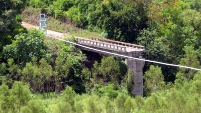 El puente La Regina fue destruido por el Mitch en 1998.