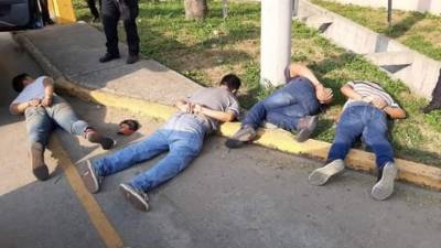 Vecinos del lugar alertaron a las autoridades de los cuatro hombres que se conducían en una camioneta negra.