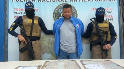 El despachador de buses fue capturado por el delito de extorsión en perjuicio de varios testigos protegidos.