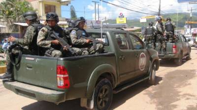 La Policía Militar de Orden Público (PMOP) fue creada por el Congreso el 22 de agosto y entró en operaciones el 3 de octubre con 1.000 efectivos, aunque está previsto que su número se incremente hasta 5.000, probablemente el próximo año.