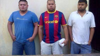 Los tres ahora imputados responden a los nombres de José Agustin Castillo (27), Óscar René Castillo (25), y Miguel Ángel Vallesillo (25),