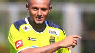 Sergio Mendoza, durante un entrenamiento del Real España.
