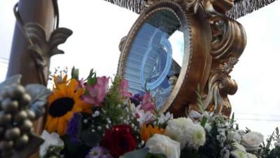 A cuatro días de la celebración del 279 aniversario del hallazgo de la Virgen de Suyapa, autoridades, cuerpos de socorro y voluntarios comenzaron a instalar carpas en los alrededores de la Basílica para recibir a miles de peregrinos que llegan para esta festividad católica.