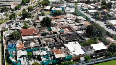 Imagen de archivo del Centro Penal Sampedrano antes de que fuera demolido.