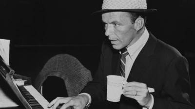 Frank Sinatra, famoso cantante estadounidense.