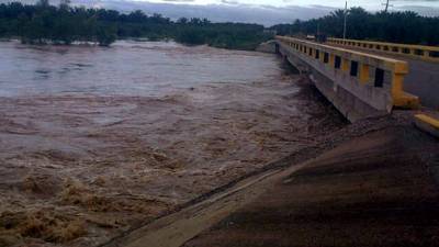 Pérdidas millonarias deja el desbordamiento del río Aguán