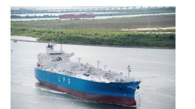 El barco Albert, construido en Corea para el acarreo directo de gas LPG a Honduras y México, atracará en el puerto de Omoa