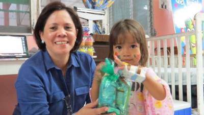 Elsa Osorto nació en Puerto Cortés y ha participado en varios simposios y encuentros internacionales para exponer los bases del éxito de la RSE que realiza la industria azucarera.