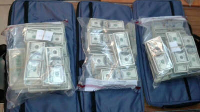 Las maletas donde fueron encontrados los siete millones de dólares el 11 de enero.