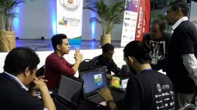 Hackathon Smart City es una competencia que genera soluciones tecnológicas para impulsar a San Pedro Sula como una ciudad inteligente.