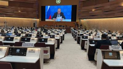 Durante la exposición del canciller ruso, más de 140 diplomáticos abandonaron el recinto de la ONU en señal de condena a las acciones de Rusia en Ucrania. Fotografía: EFE