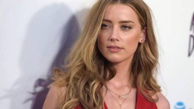 La actriz estadounidense Amber Heard confirmó que regresará a su papel de Mera en 'Aquaman 2'.