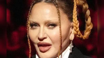 La cantante Madonna durante su aparición en los Premios Grammy.