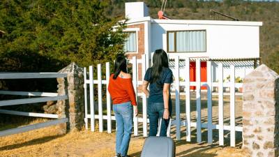 Las idas a la playa están a la vuelta de la esquina. Que su sueño con el paraíso no se vuelva pesadilla. Planificar con anticipación es clave para evitar problemas en Semana Santa. La alta demanda de alojamientos en destinos turísticos de Honduras hace que los precios suban y las opciones seguras se agoten rápidamente.