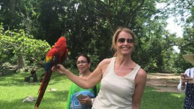 La especialista aprovecha su visita a Honduras para conocer las Ruinas de Copán y compartir con otros colegas que están presentes en el congreso de Amlar.