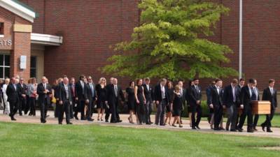 Cientos de personas se congregaron este jueves en el norte de Estados Unidos para asistir al funeral de Otto Warmbier. AFP