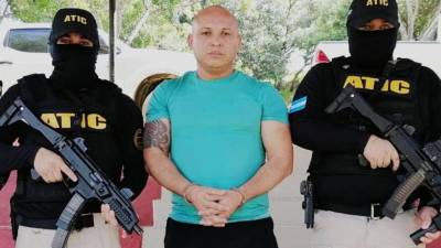 Pedro Aguilar, conocido como “El Patrón”, custodiado por agentes de la Atic.