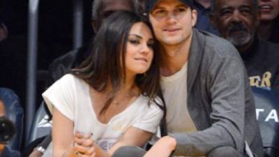 La pareja de famosos Mila Kunis y Ashton Kutcher.