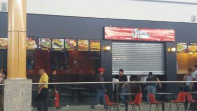 En un negocio de comidas se registró el incidente.
