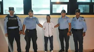 Los crímenes por los que se acusa a López fueron cometidos en 2009.