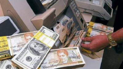 Los analistas creen que se debe a la confianza que tienen los depositantes en el sistema financiero nacional